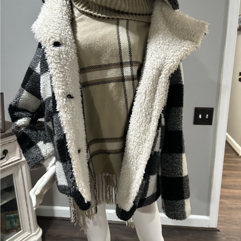 Short coat - Picture 4 of 8